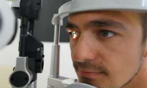 perawatan terbaik di vio optical clinic
